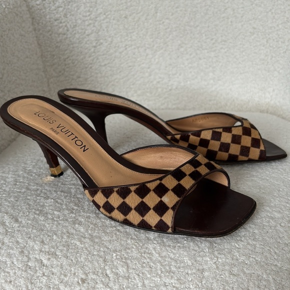 Louis Vuitton Kitten Heeled Sandals size 40 - Picture 5 of 5